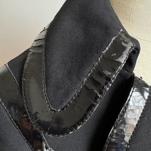 Vintage DOLCE & GABBANA Wool Double Breasted Trench Coat w/ Patent Leather Trim - Picture 6 of 11